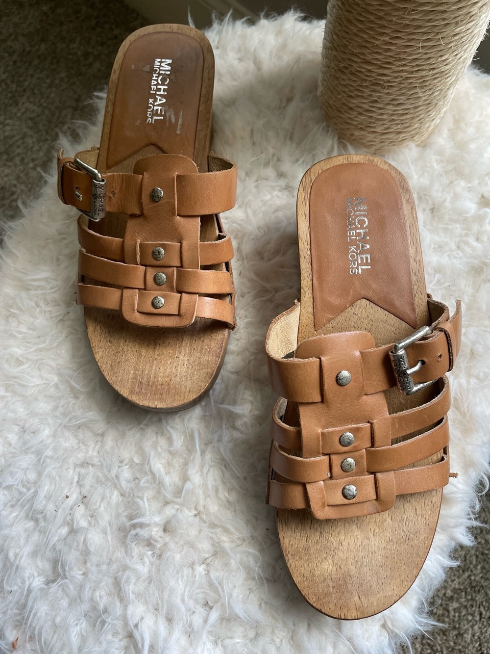 Michael Kors Wooden Clog Leather with silver hardware in SZ 6 in gently used con